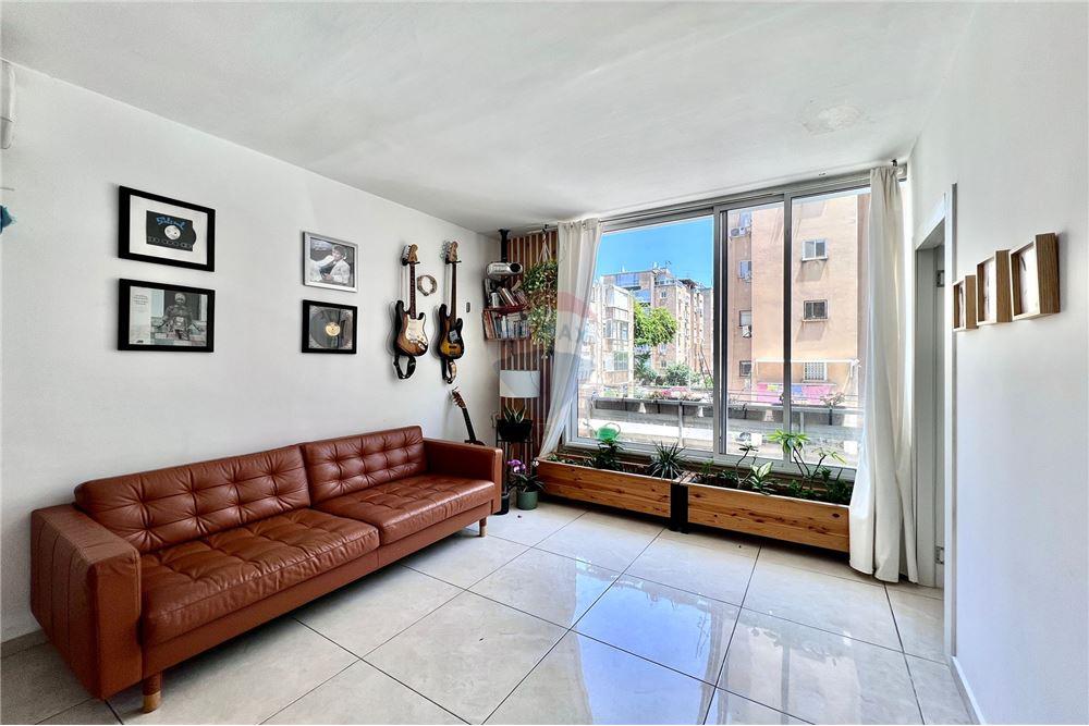 Apartment for Sale in Netanya - Image 2