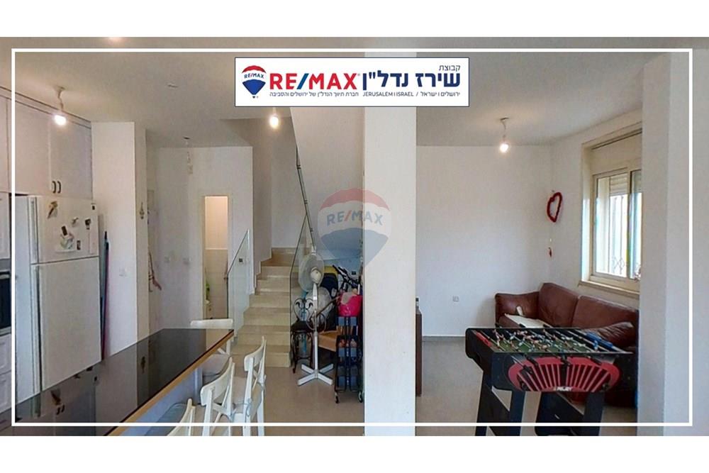 Apartment for Sale in מבשרת ציון - Image 4