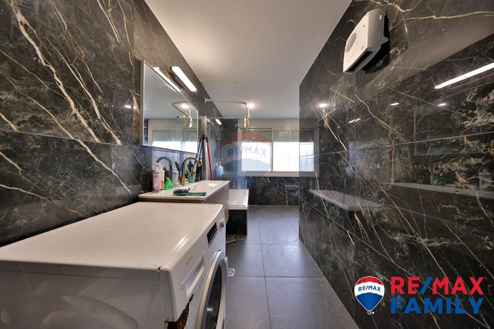 Apartment for Sale in קרית אתא - Image 6