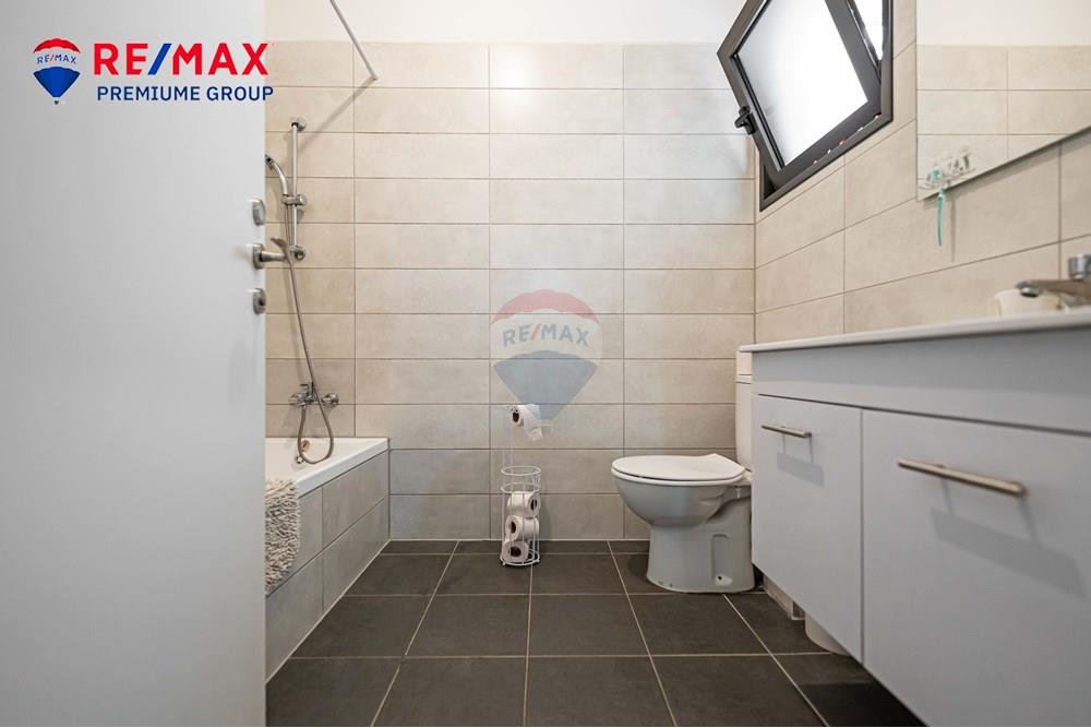 Apartment for Sale in שוהם - Image 7