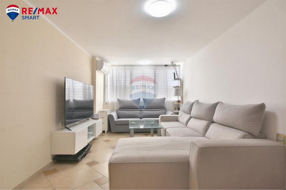 Apartment for Sale in Kiryat Yam - Image 1