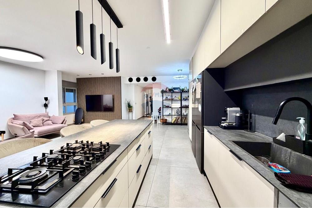 Apartment for Sale in Netanya - Image 6