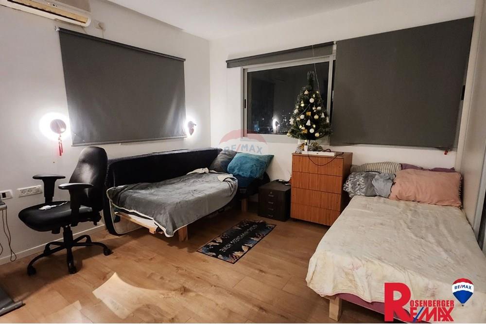 Apartment for Sale in Bat Yam - Image 3