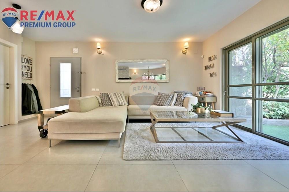 House for Sale in שוהם - Image 4