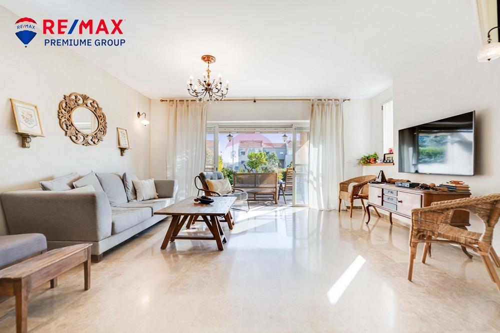 Apartment for Sale in שוהם - Image 3