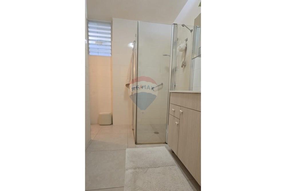 Apartment for Sale in Rishon LeZion - Image 4