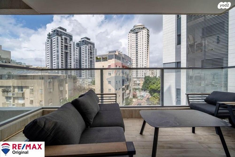 Apartment for Sale in Ramat Gan - Image 4