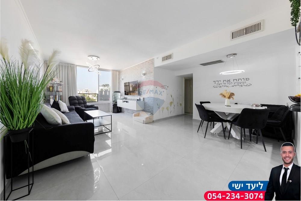 Apartment for Sale in Netanya - Image 1