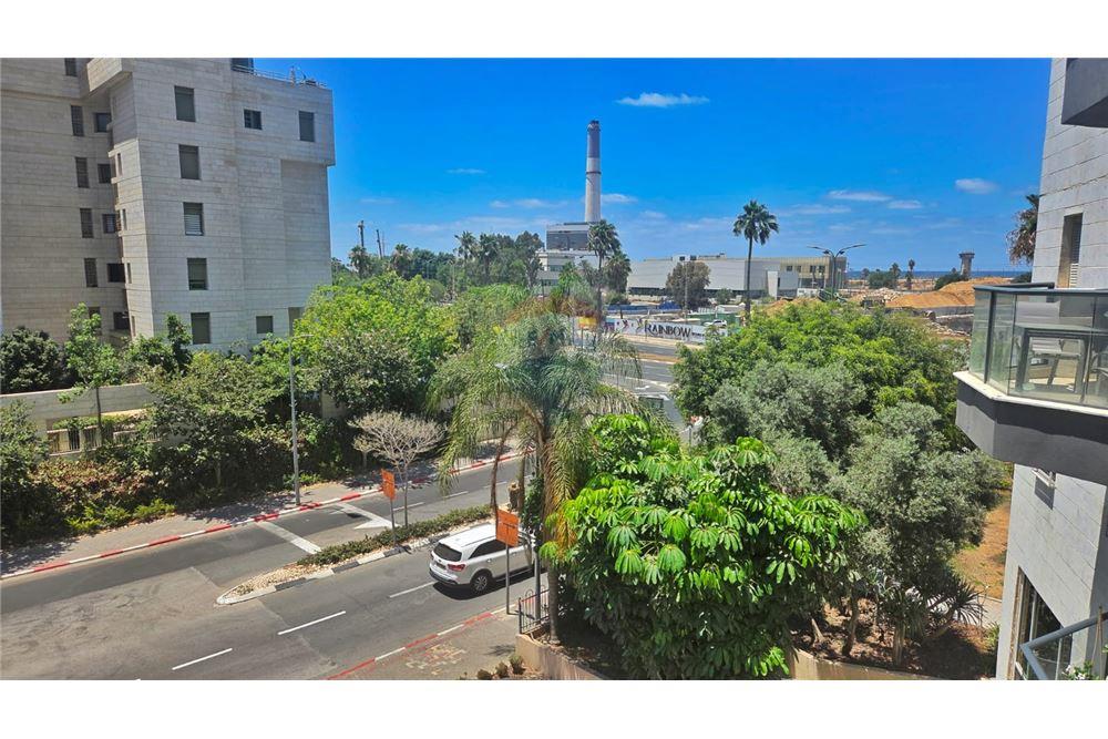 Apartment for Sale in Tel Aviv - Image 4