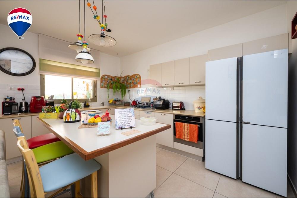 Apartment for Sale in Zichron Ya'akov - Image 6