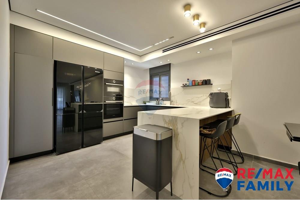 Apartment for Sale in קרית ביאליק - Image 2
