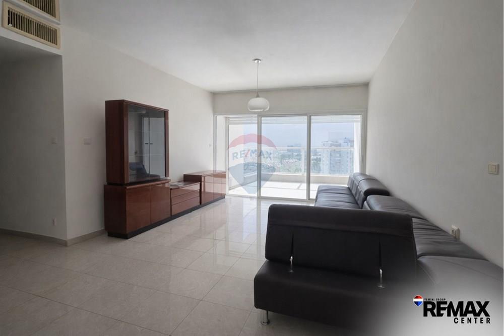 Apartment for Sale in Bat Yam - Image 3