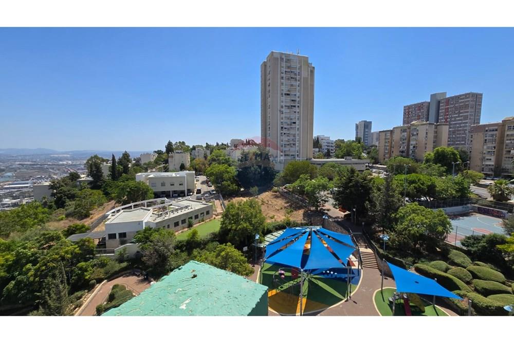 Apartment for Sale in Haifa - Image 3
