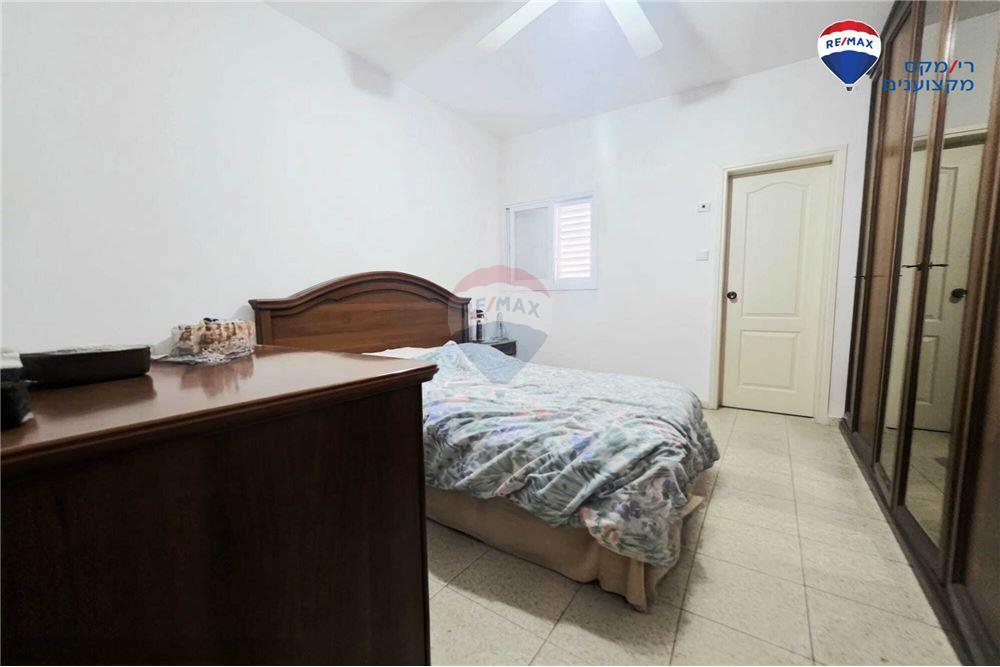 Apartment for Sale in Hadera - Image 5