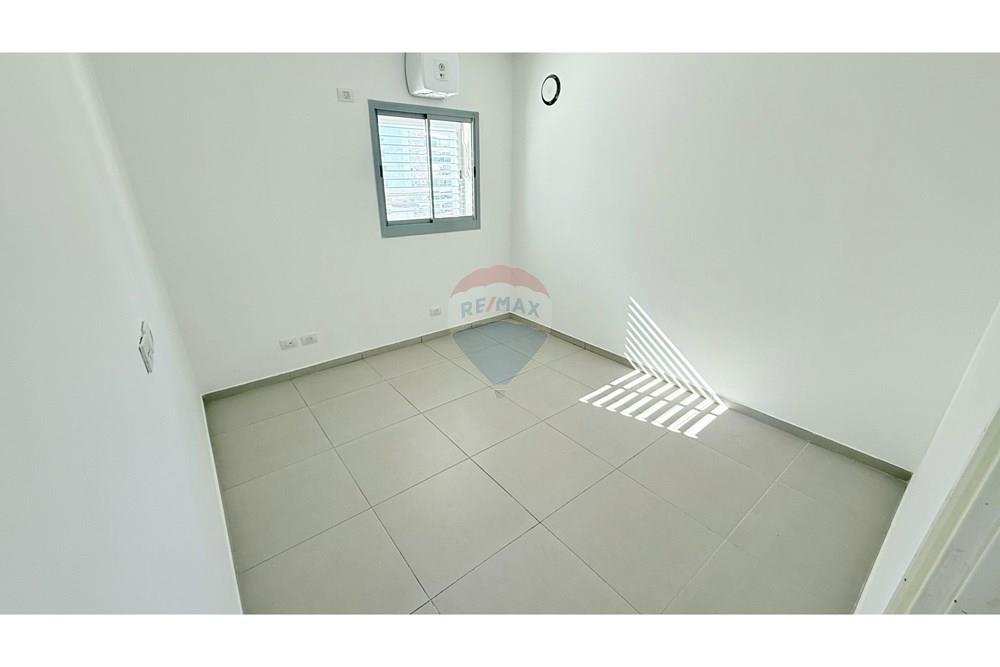 Apartment for Sale in Haifa - Image 2