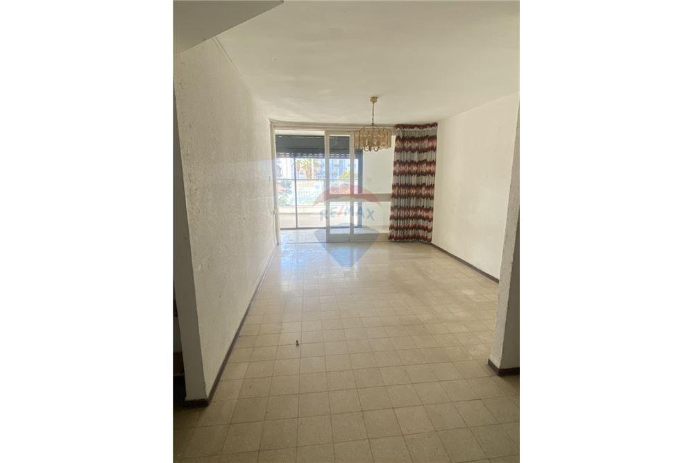 Apartment for Sale in Ashdod - Image 3