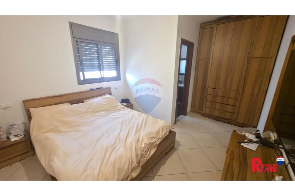 Apartment for Sale in Holon - Image 6