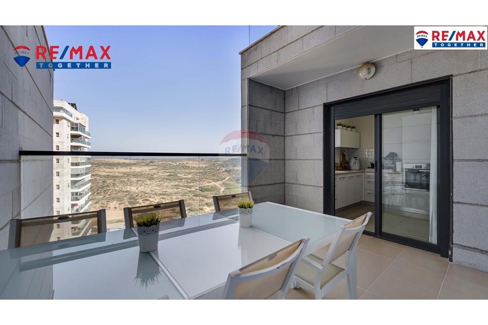 Apartment for Sale in Ashdod - Image 2