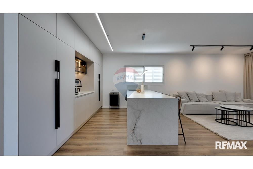 Apartment for Sale in Beer Sheva - Image 4
