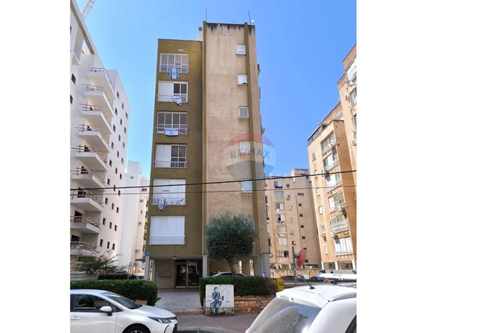 Apartment for Sale in Netanya - Image 1