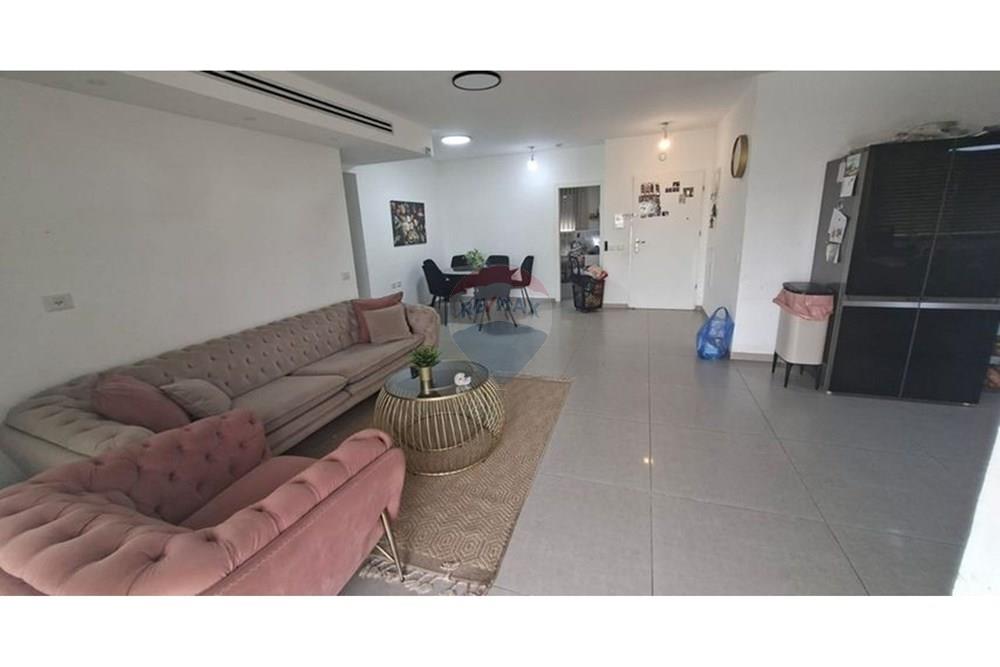 Apartment for Sale in Sderot - Image 1