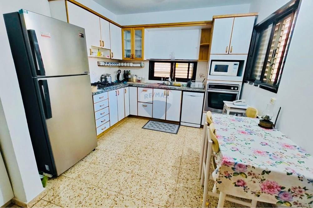 Apartment for Sale in Karmiel - Image 2