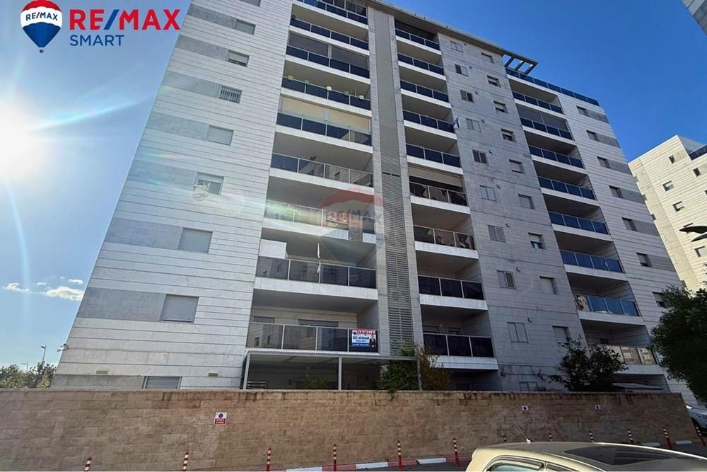 Apartment for Sale in קרית ביאליק - Image 1