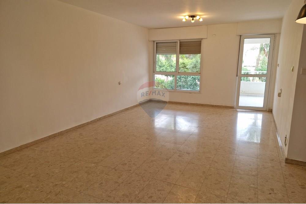 Apartment for Sale in Nahariya - Image 1