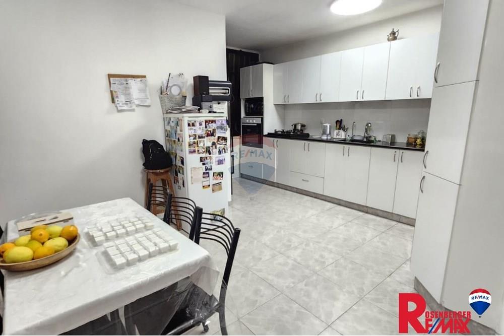 Apartment for Sale in Tel Aviv - Image 4