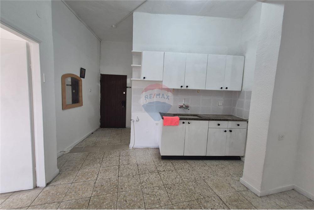 Apartment for Sale in Tel Aviv - Image 3