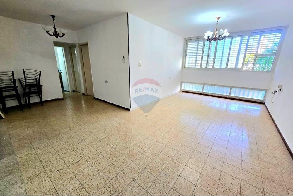 Apartment for Sale in Netanya - Image 1