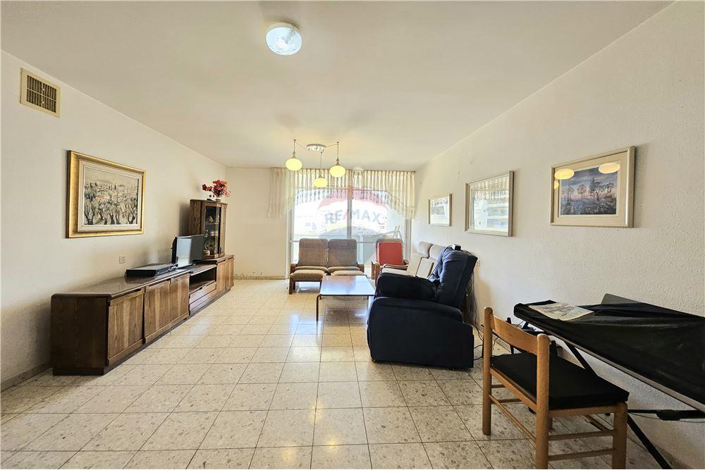 Apartment for Sale in Afula - Image 5