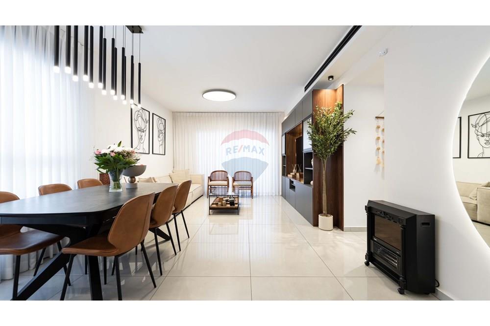 Apartment for Sale in Hadera - Image 6