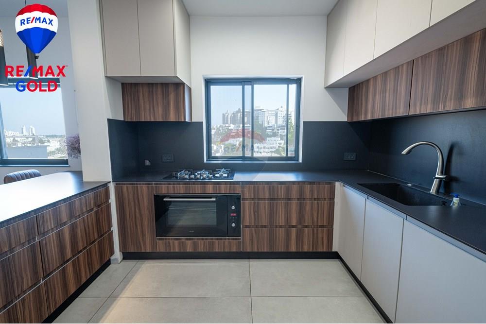 Apartment for Sale in Modi'in - Image 4