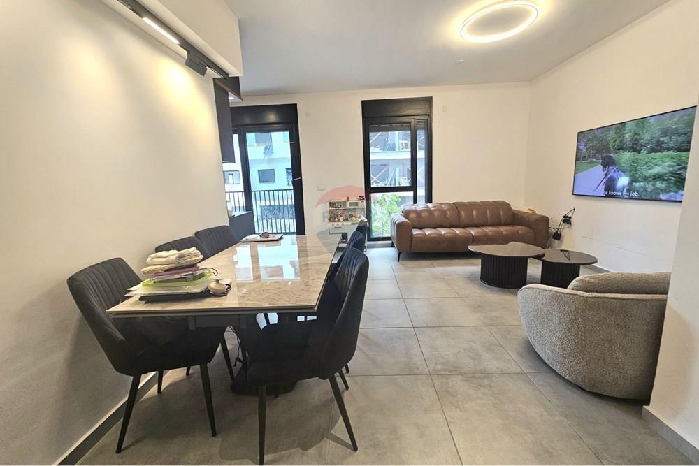 Apartment for Sale in Ramat Gan - Image 3