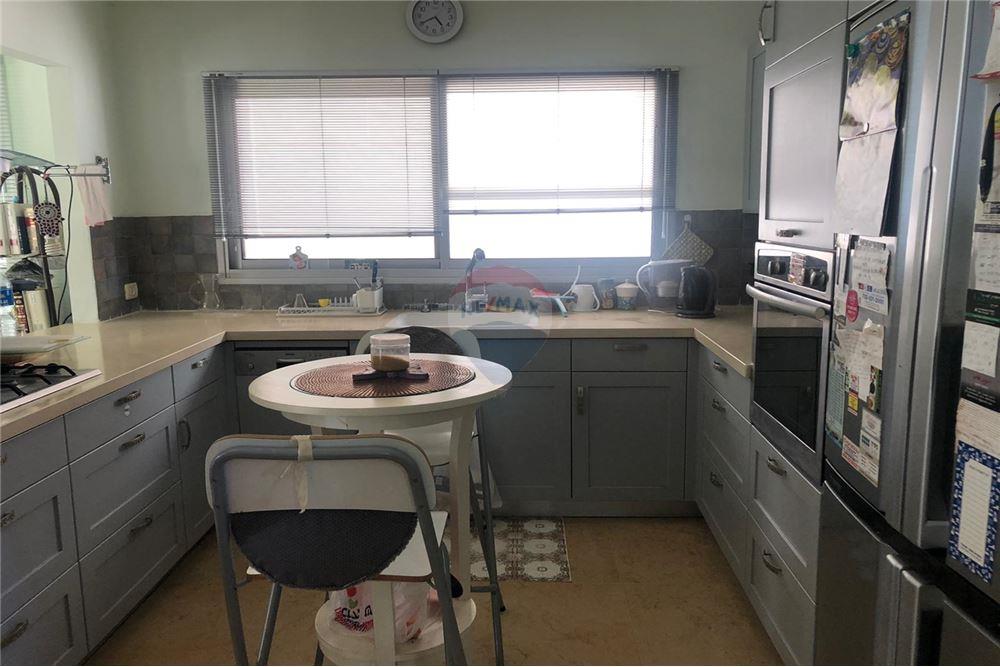 Apartment for Sale in Tel Aviv - Image 3