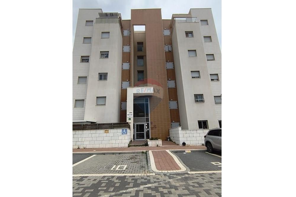 Apartment for Sale in Afula - Image 3