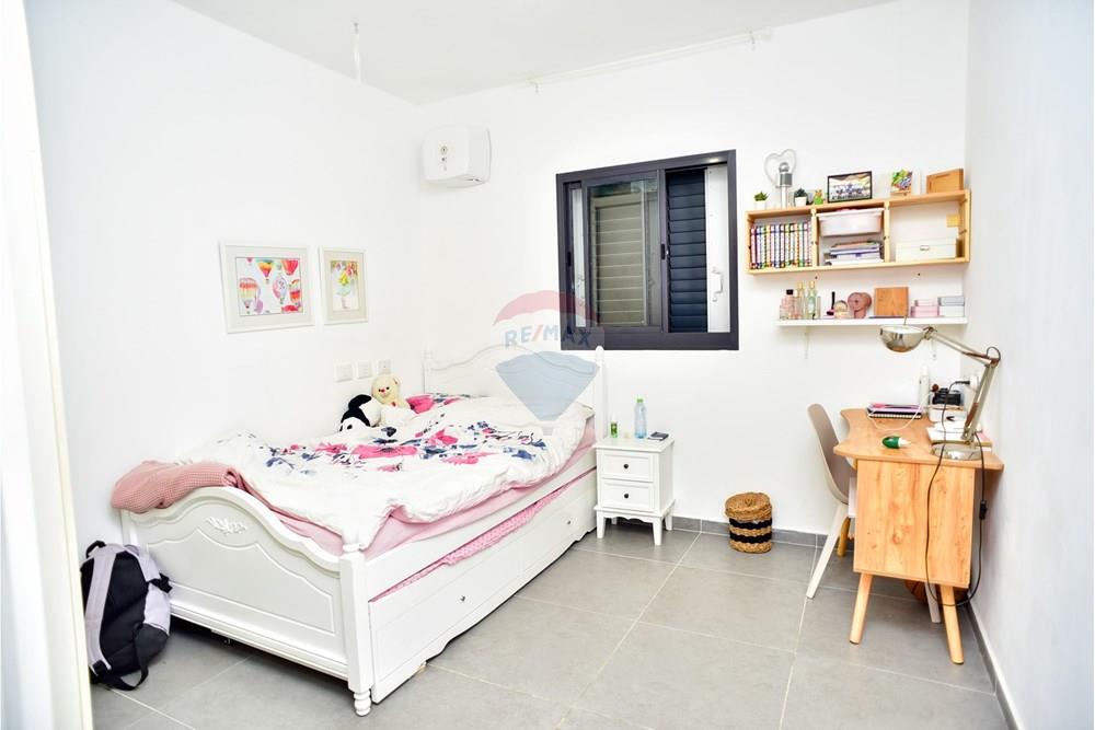 Apartment for Sale in גדרה - Image 7