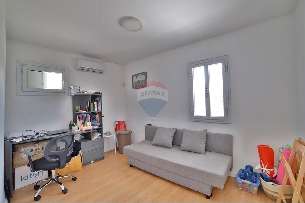 Apartment for Sale in Tel Aviv - Image 6