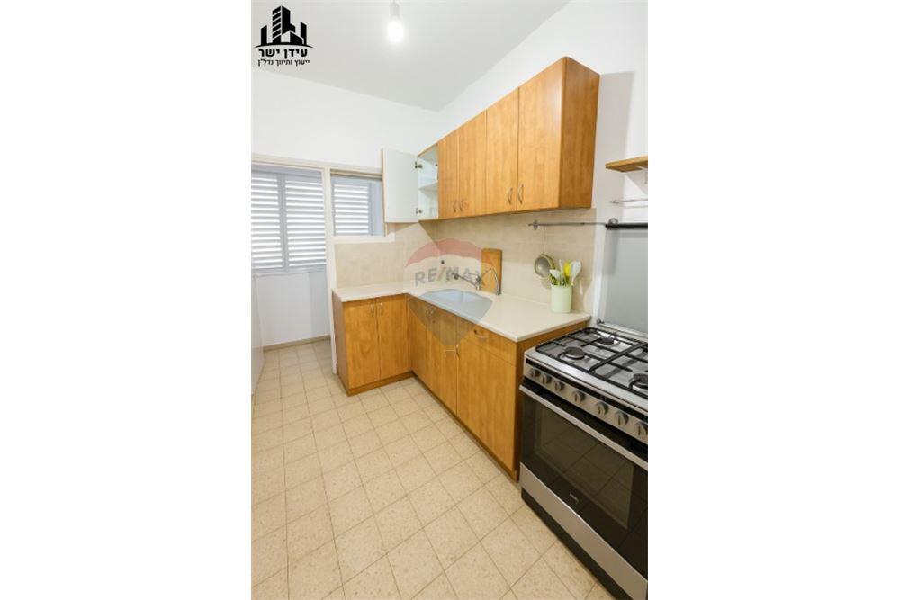 Apartment for Sale in Tel Aviv - Image 2