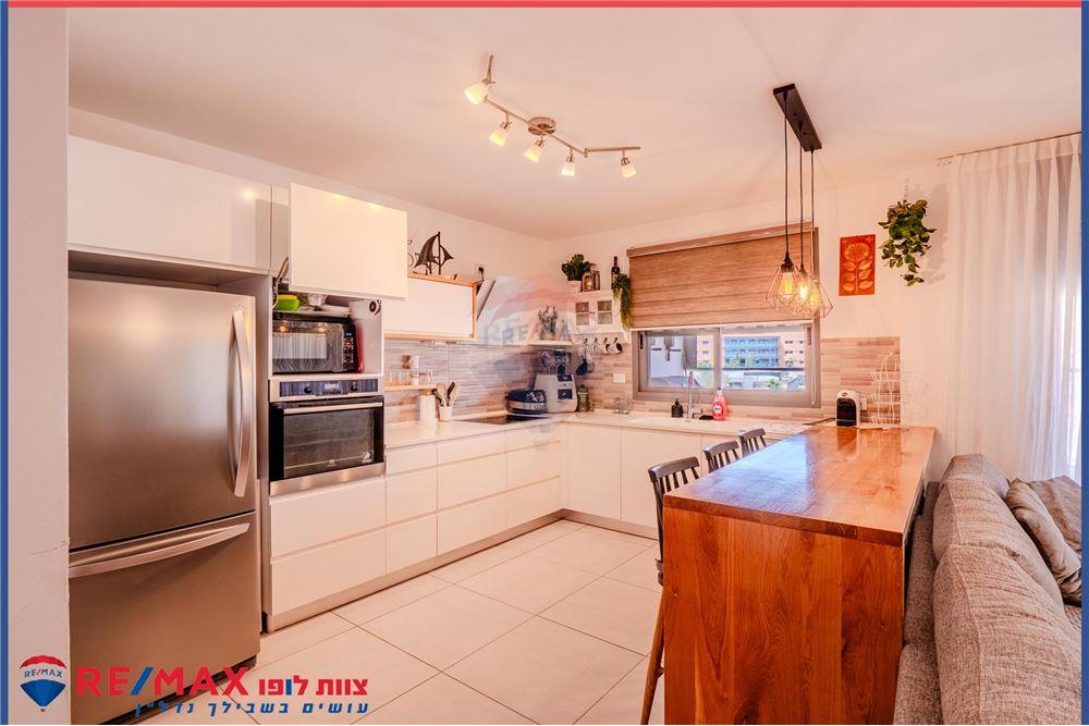 Apartment for Sale in Afula - Image 2