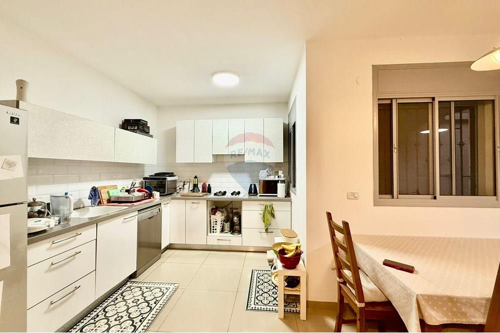 Apartment for Sale in פרדס חנה - כרכור - Image 1