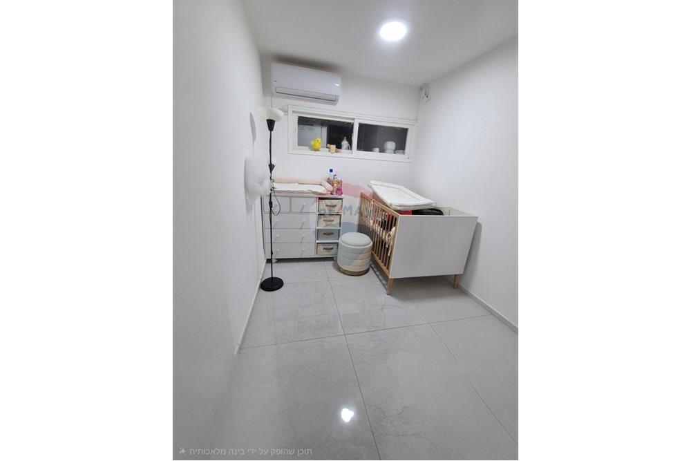 Apartment for Sale in Dimona - Image 2