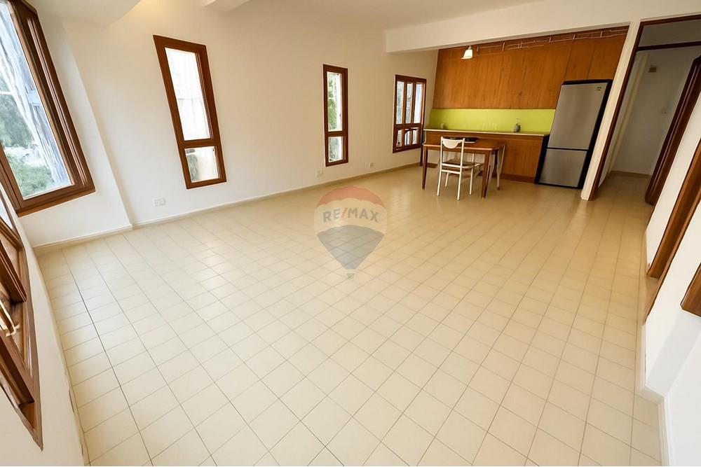 Apartment for Sale in Tel Aviv - Image 3