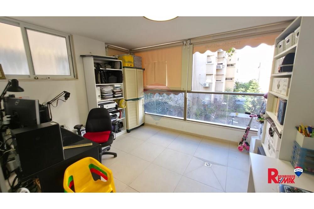 Apartment for Sale in Rishon LeZion - Image 7