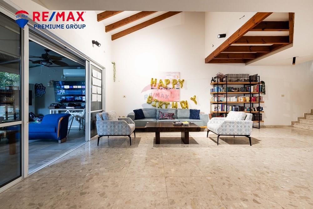 Apartment for Sale in שוהם - Image 4
