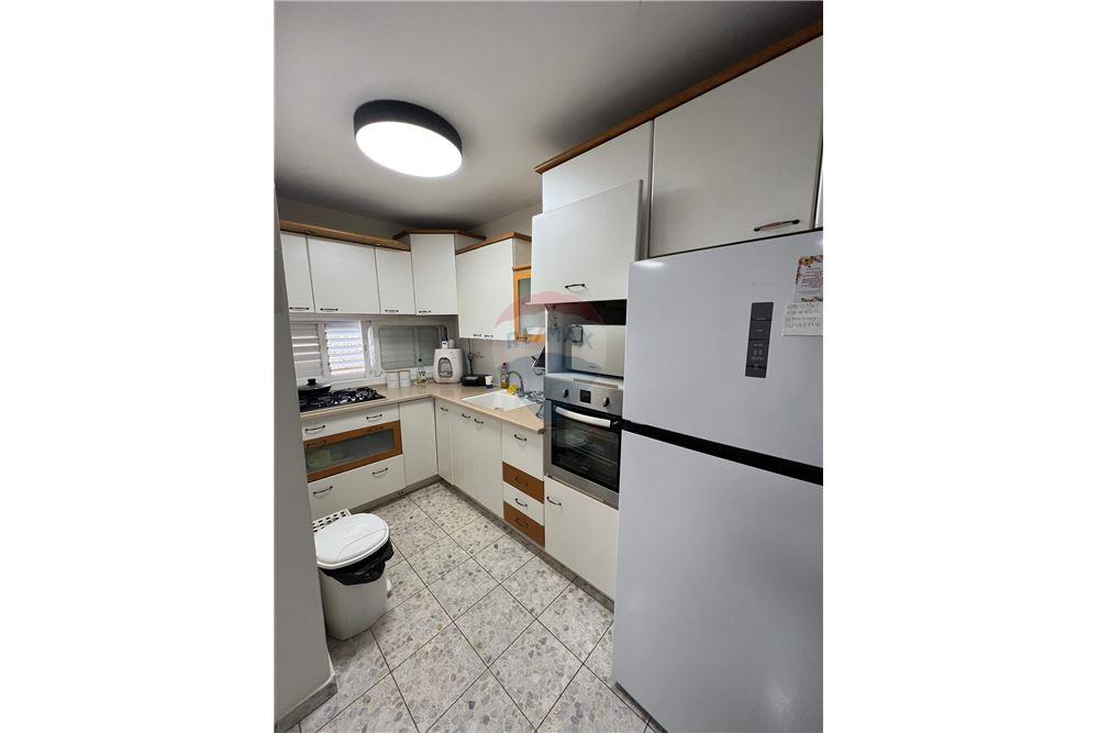 Apartment for Sale in Tel Aviv - Image 3