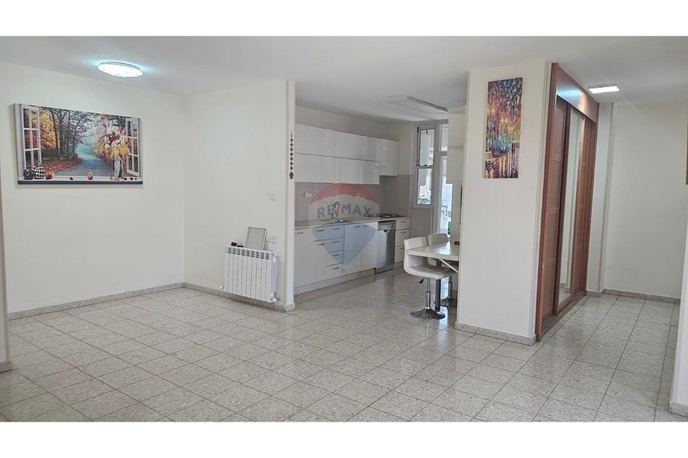 Apartment for Sale in Jerusalem - Image 1