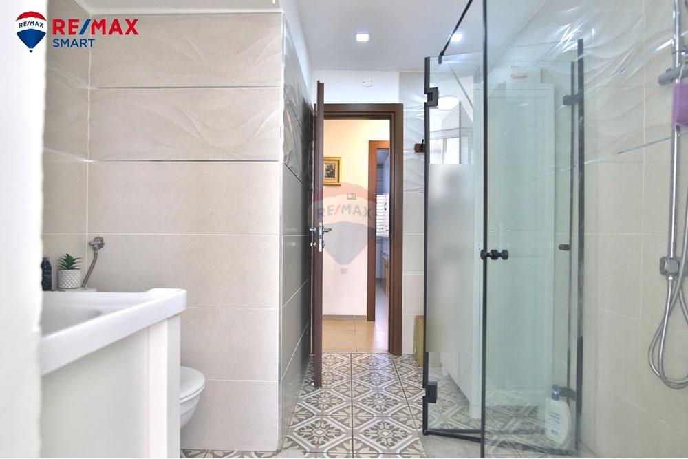 Apartment for Sale in Kiryat Yam - Image 6