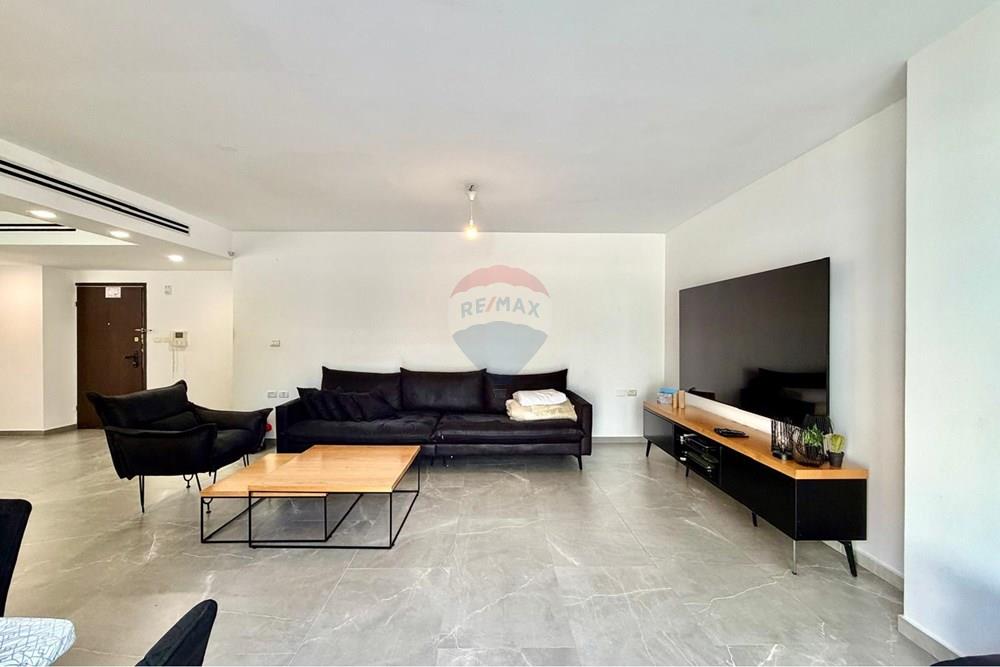 Apartment for Sale in Netanya - Image 1
